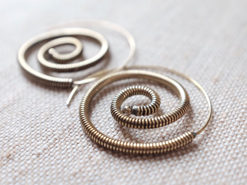 HC SPIRAL earrings