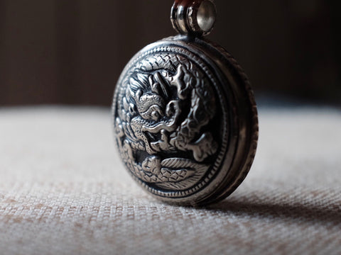 DRAGON pendant